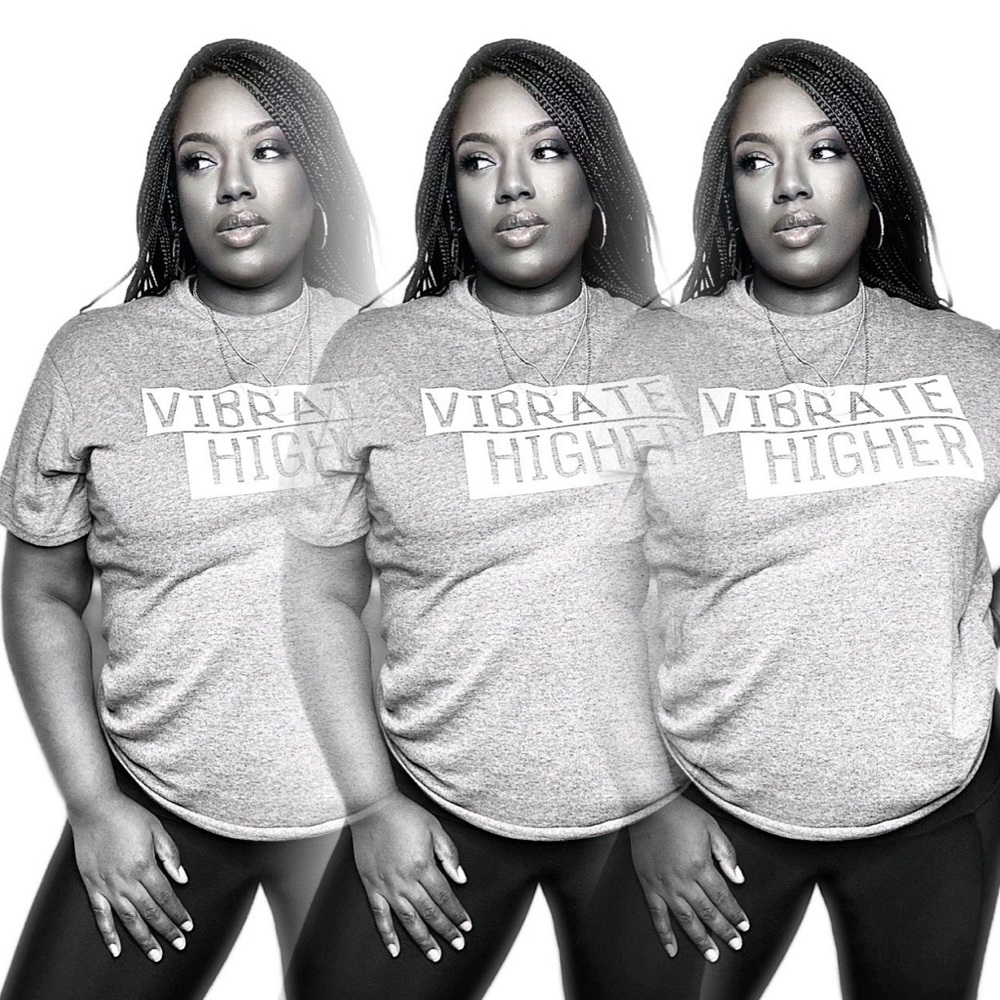 Vibrate Higher T in Grey
